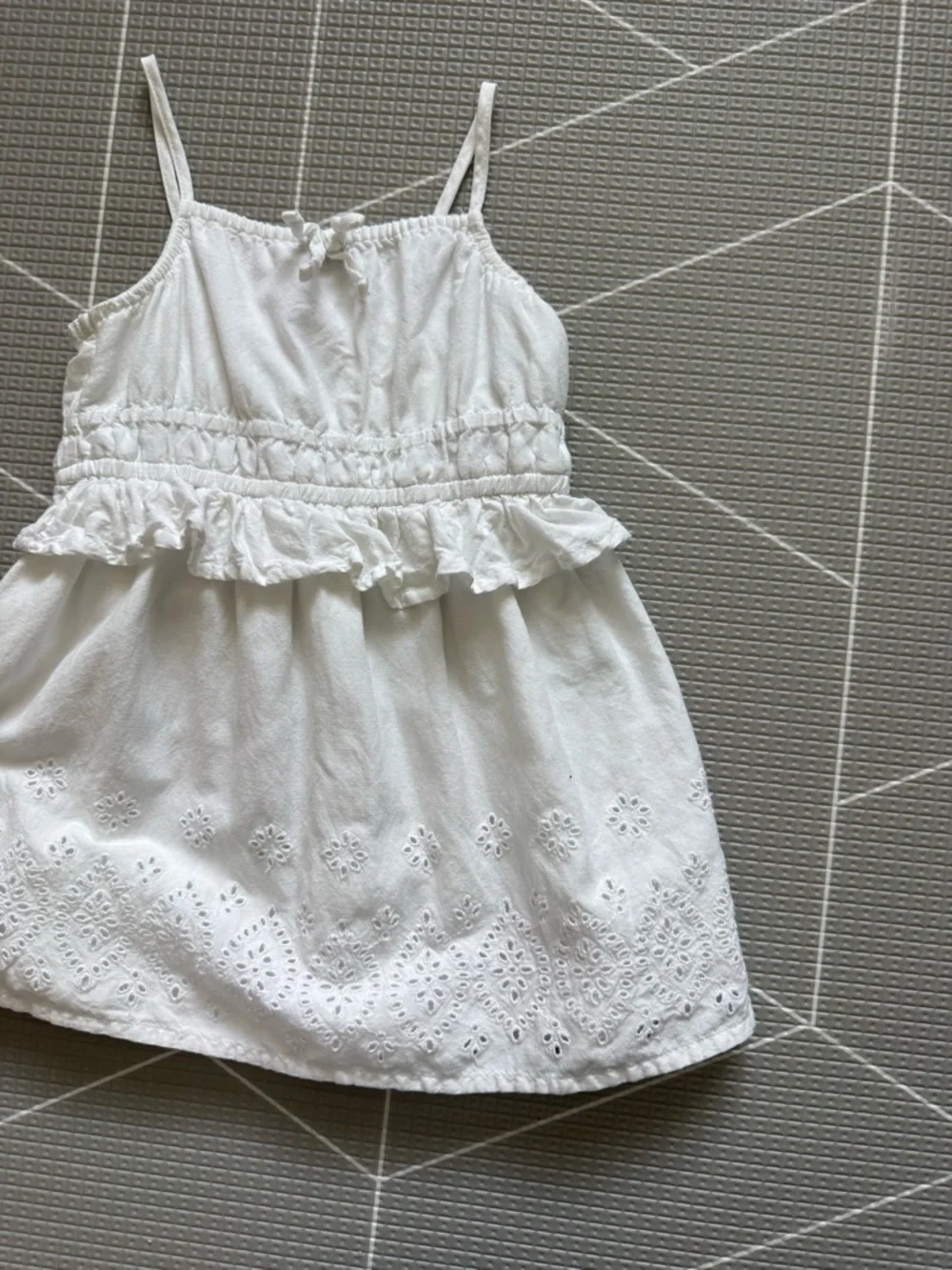 Old Navy|Baby girl white sleeveless summer dress in eyelet lace•Boho Sundress!